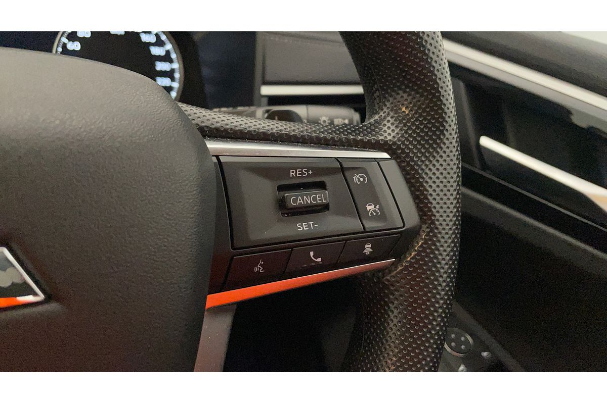 2023 Mitsubishi Outlander ES ZM
