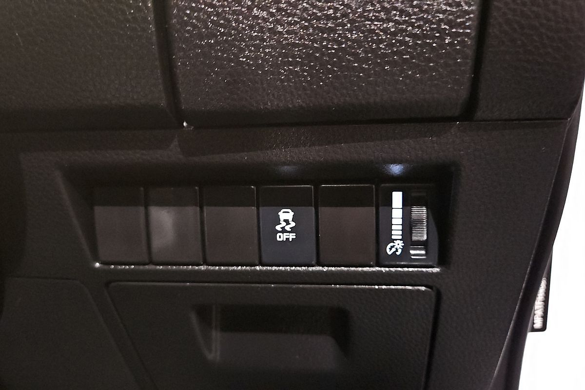 2022 Isuzu D-MAX SX High Ride Rear Wheel Drive