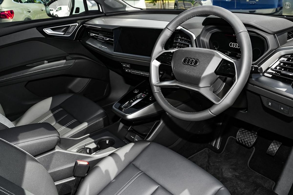 2025 Audi Q4 e-tron 45 F4
