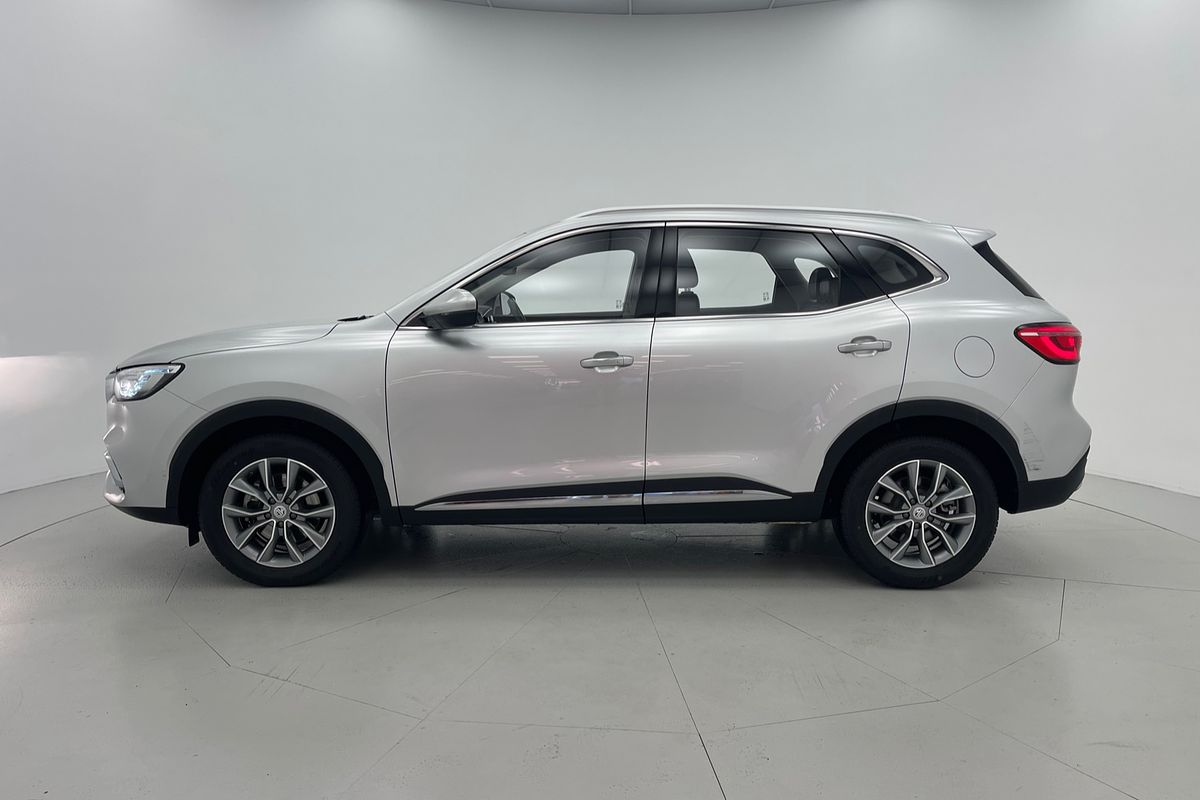 2022 MG HS Vibe SAS23