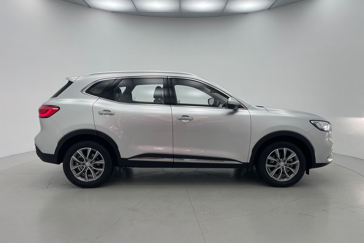 2022 MG HS Vibe SAS23