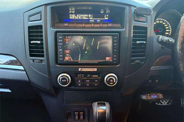 2010 Mitsubishi Pajero Exceed NT