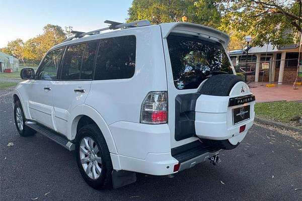 2010 Mitsubishi Pajero Exceed NT