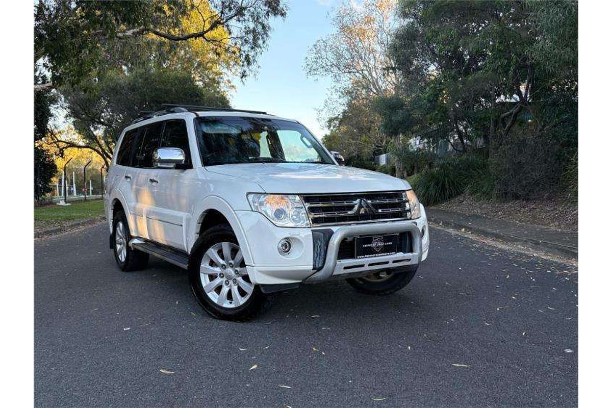 2010 Mitsubishi Pajero Exceed NT