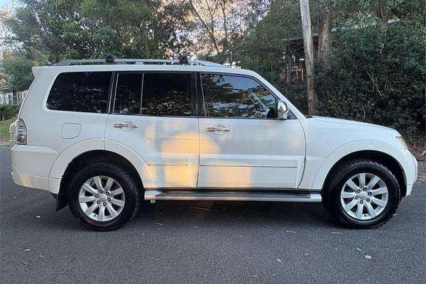 2010 Mitsubishi Pajero Exceed NT