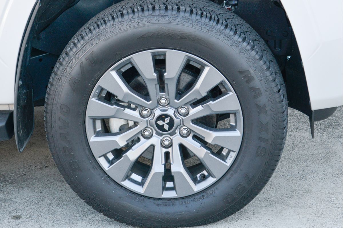 2024 Mitsubishi Triton GLS MV 4X4
