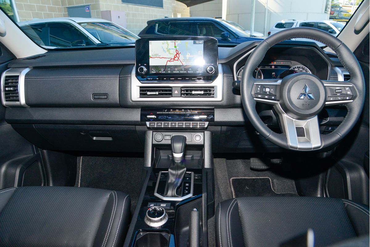 2024 Mitsubishi Triton GLS MV 4X4
