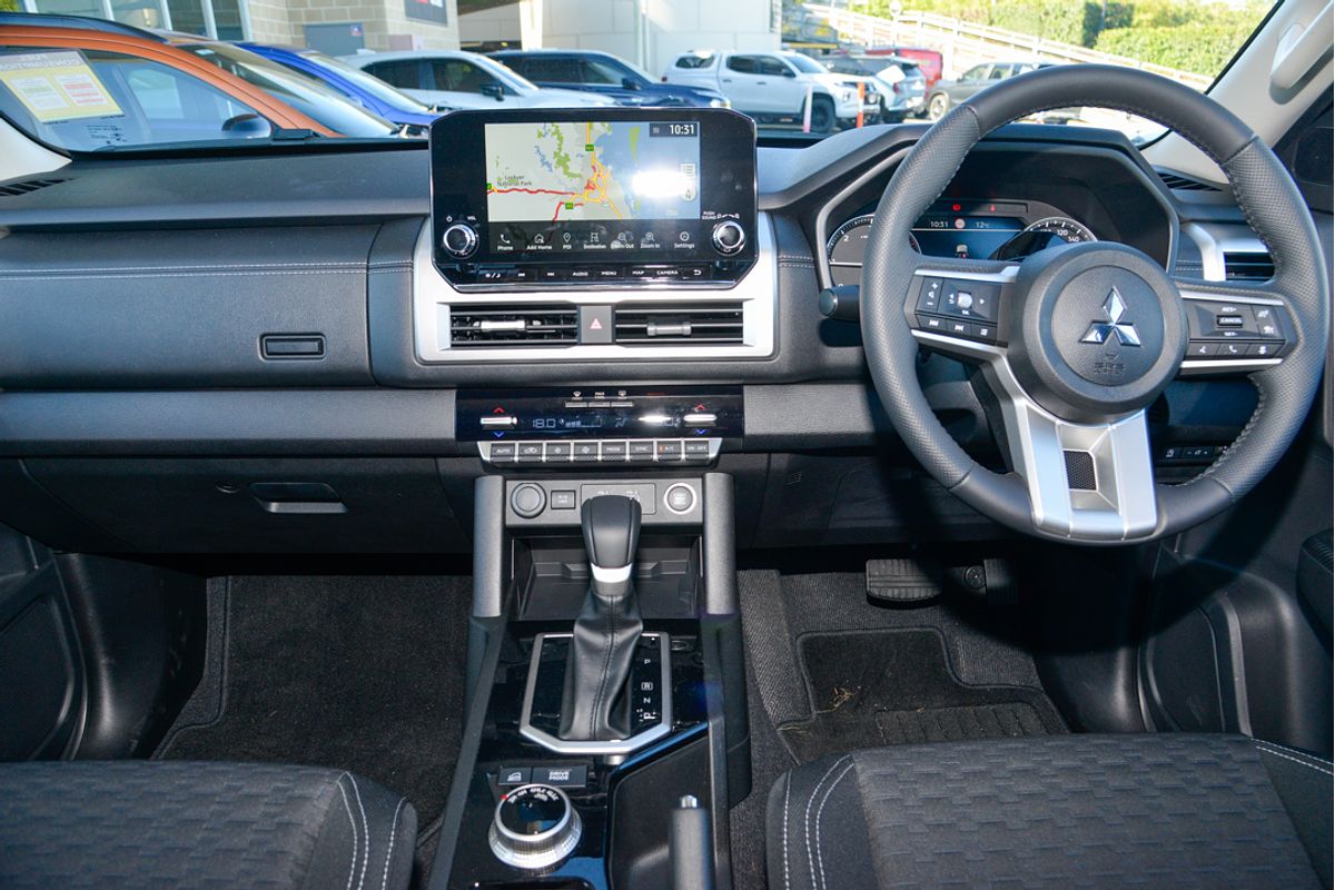 2024 Mitsubishi Triton GLS MV 4X4