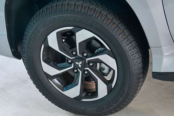 2024 Mitsubishi Pajero Sport GLS QG
