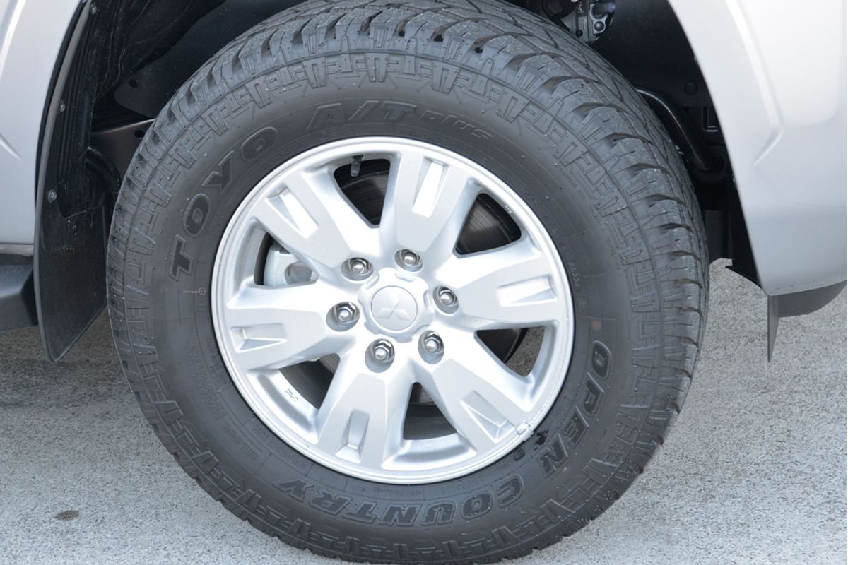 2024 Mitsubishi Triton GLX+ MV 4X4
