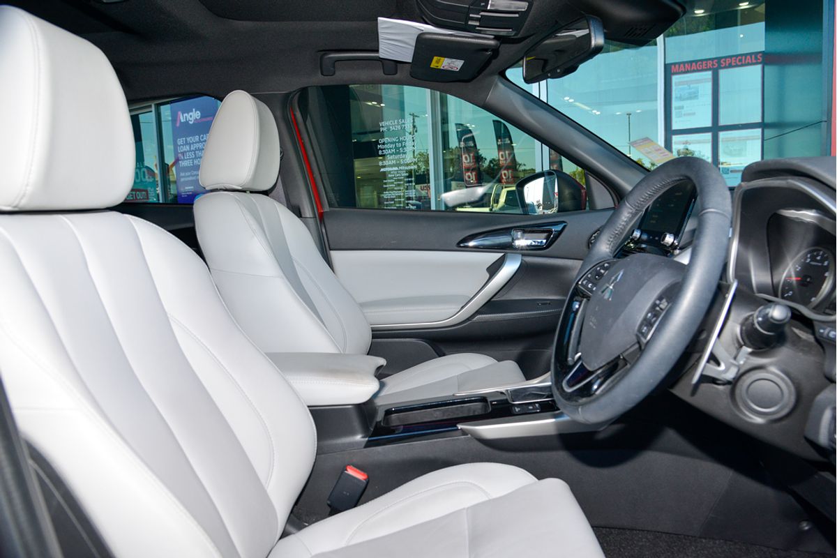 2024 Mitsubishi Eclipse Cross Exceed YB