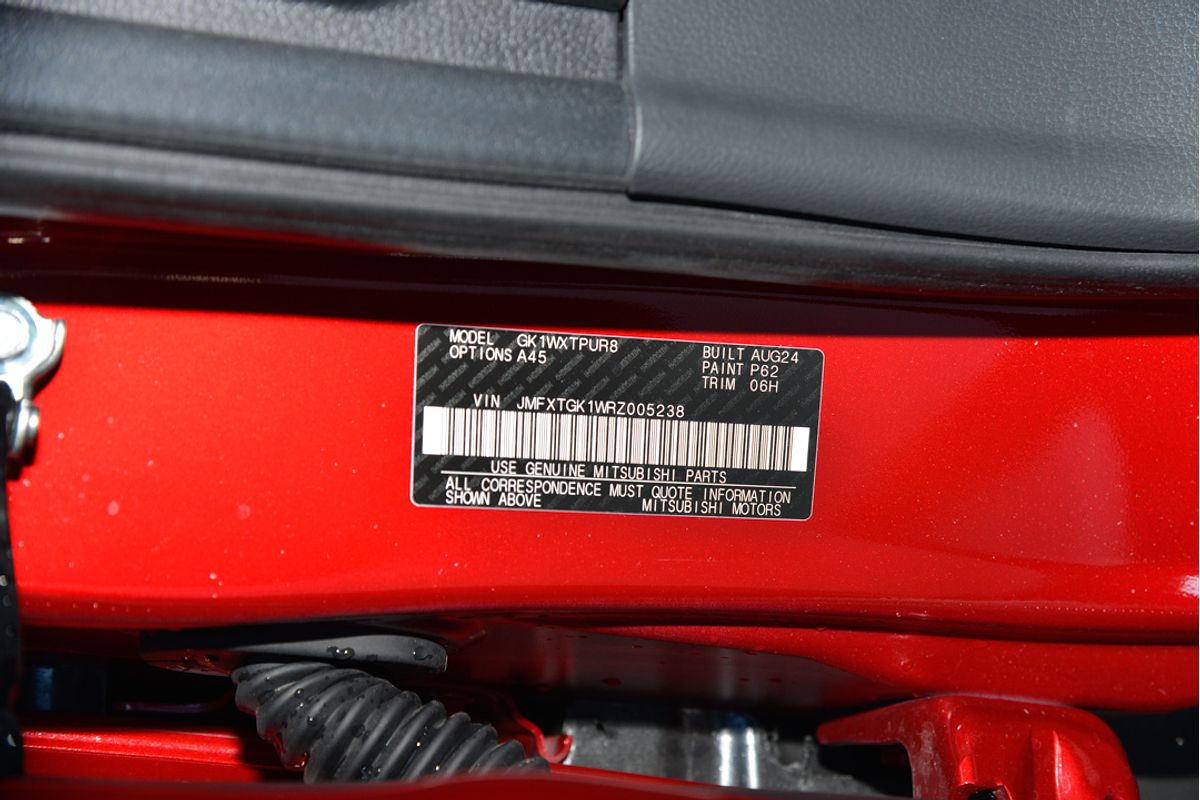 2024 Mitsubishi Eclipse Cross Exceed YB