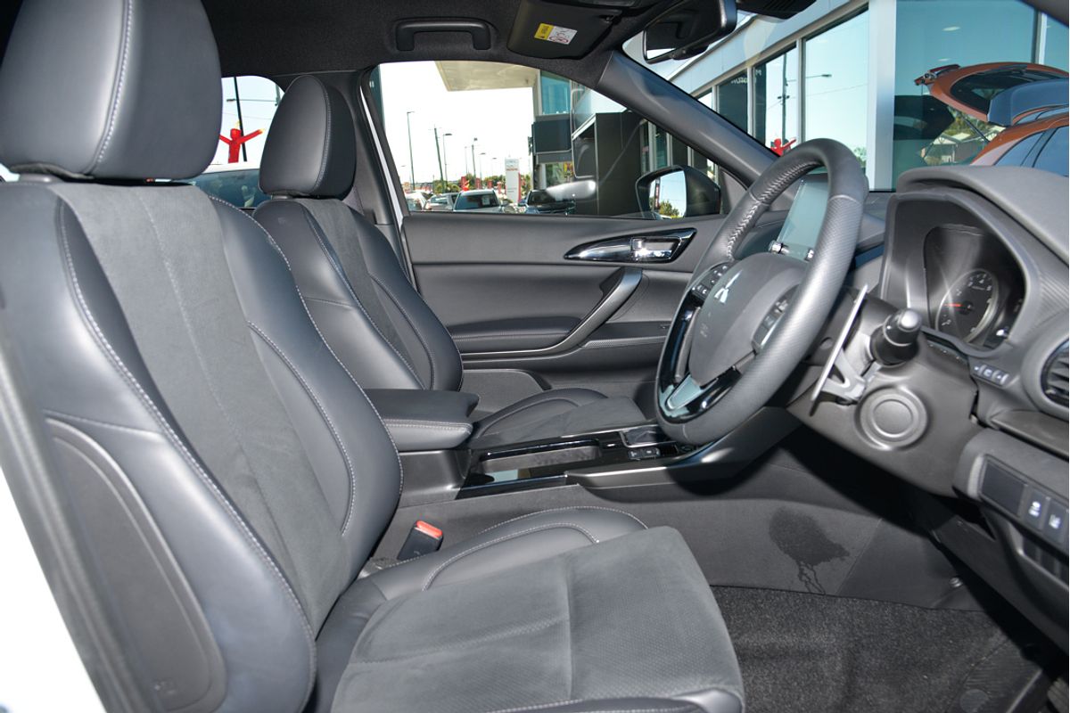 2024 Mitsubishi Eclipse Cross Black Edition YB