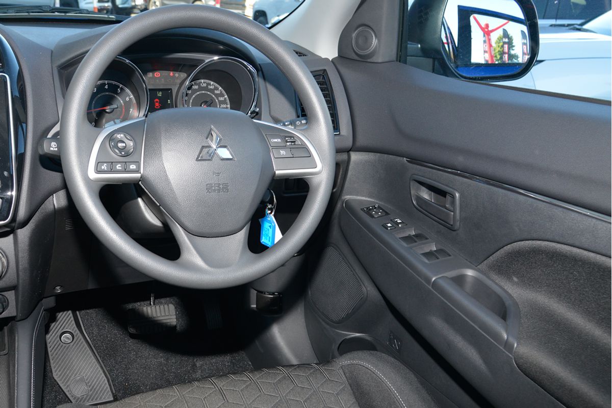 2024 Mitsubishi ASX ES XD