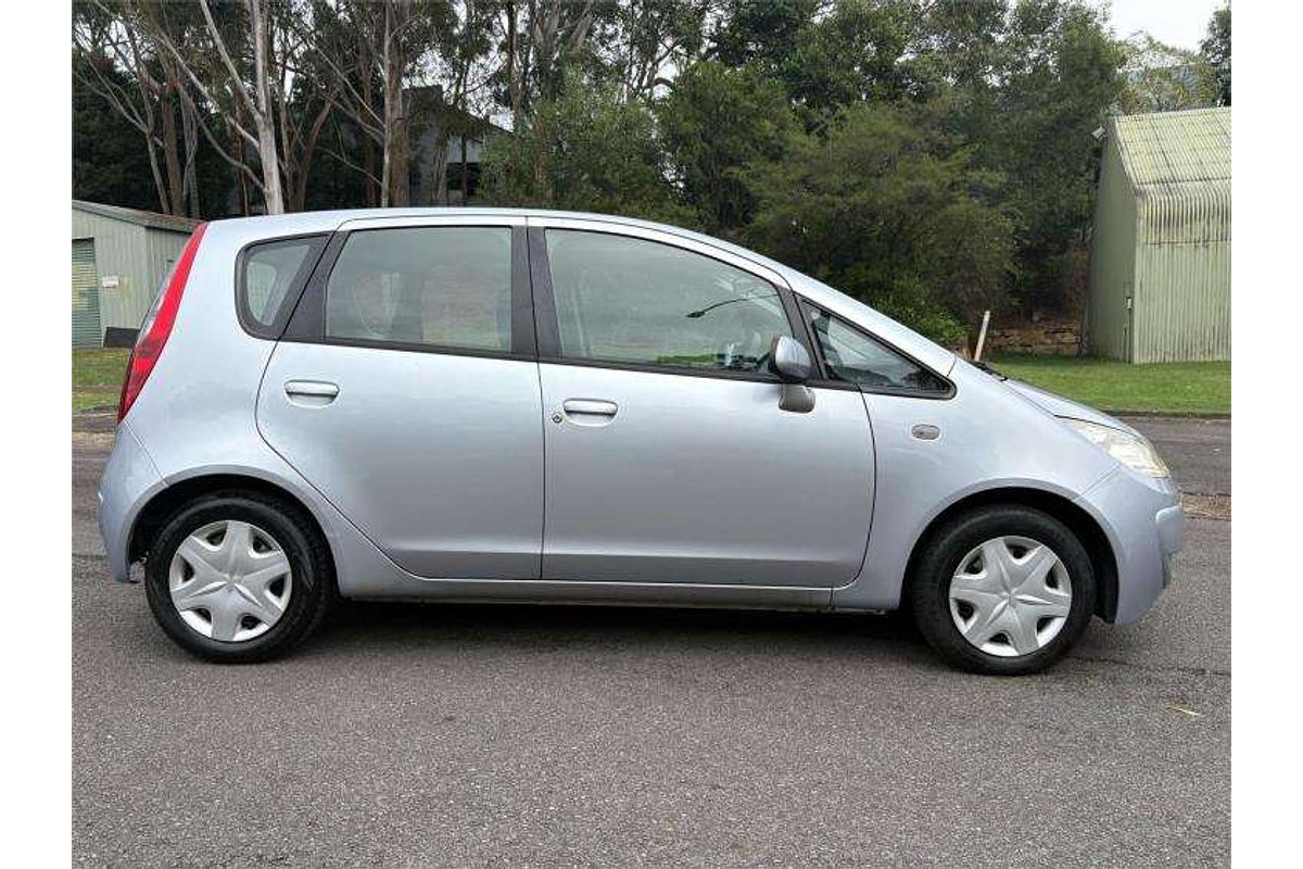 2007 Mitsubishi Colt LS RG