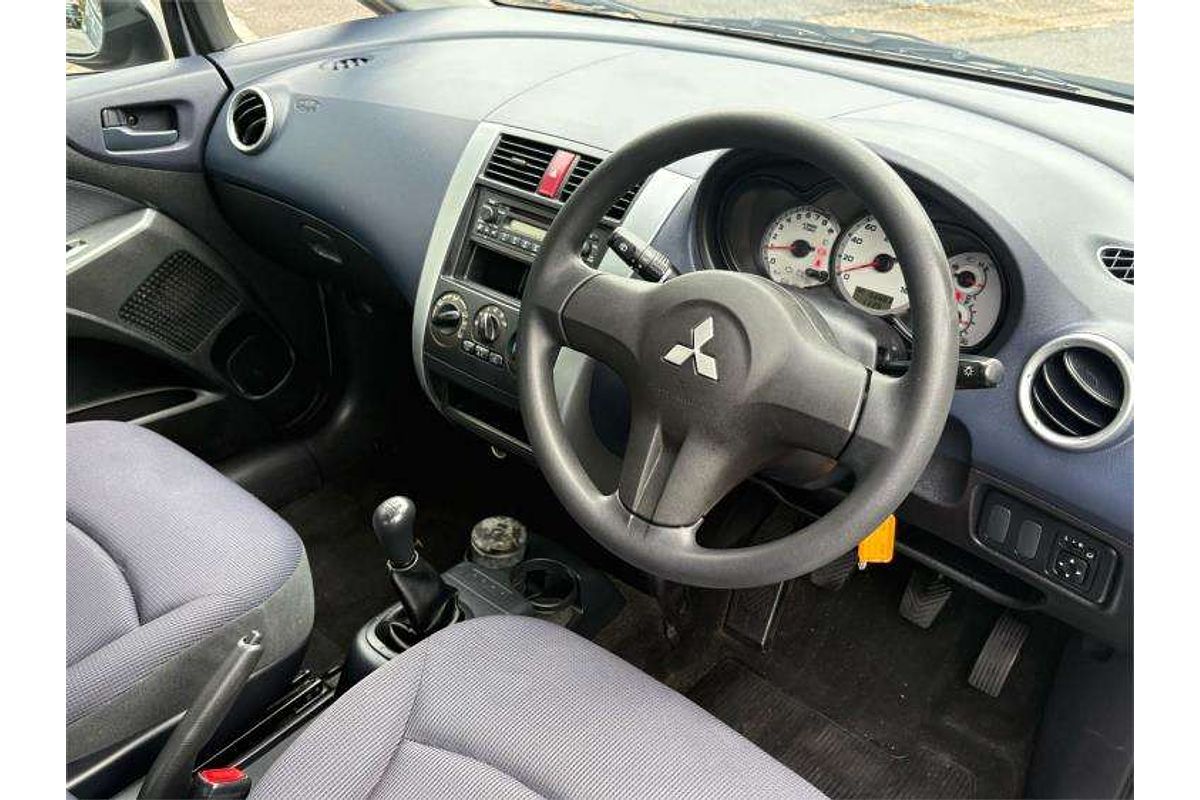 2007 Mitsubishi Colt LS RG