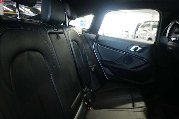 2022 BMW 2 Series 220i M Sport F44