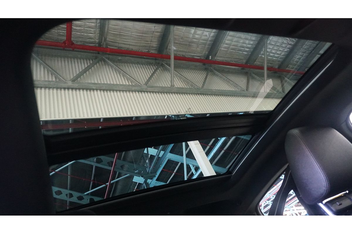 2022 BMW 2 Series 220i M Sport F44