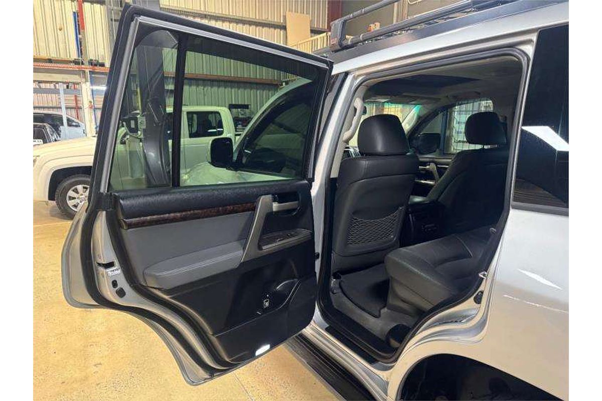 2007 Toyota Landcruiser Sahara HDJ100R