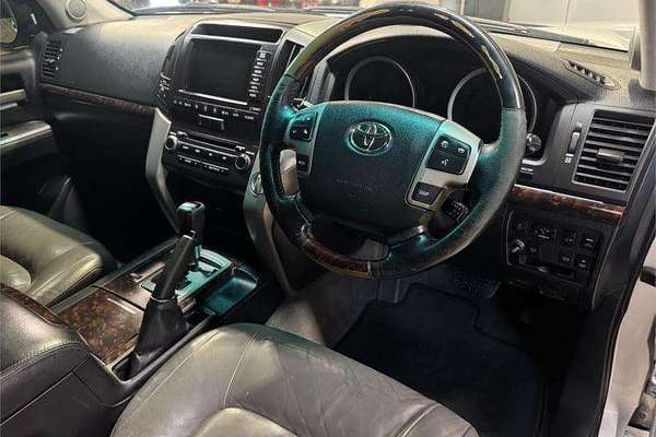 2007 Toyota Landcruiser Sahara HDJ100R