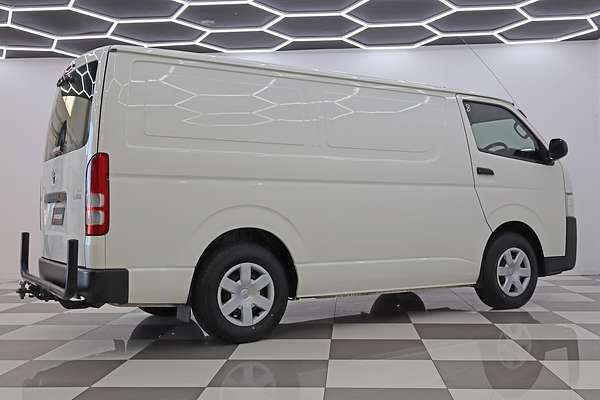 2015 Toyota Hiace KDH201R LWB