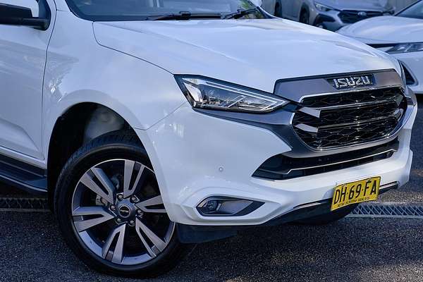 2023 Isuzu MU-X LS-T