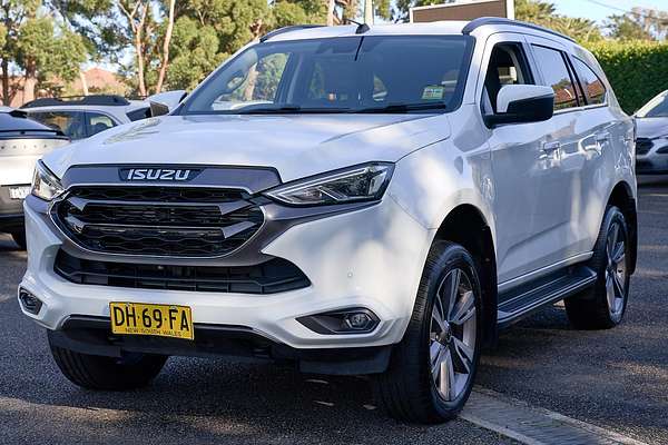 2023 Isuzu MU-X LS-T