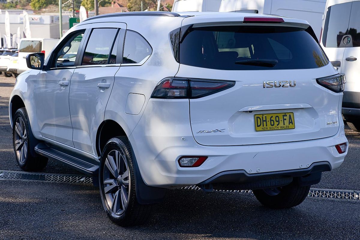 2023 Isuzu MU-X LS-T