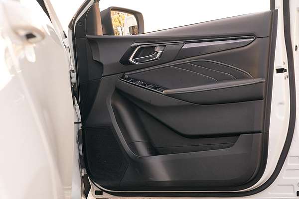 2023 Isuzu MU-X LS-T