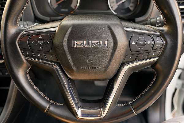 2023 Isuzu MU-X LS-T