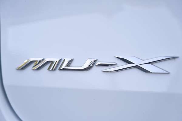 2023 Isuzu MU-X LS-T