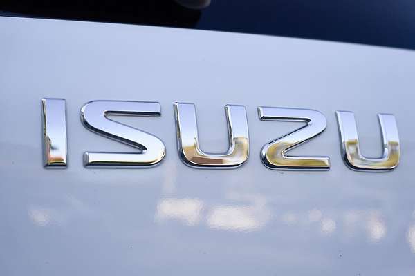 2023 Isuzu MU-X LS-T