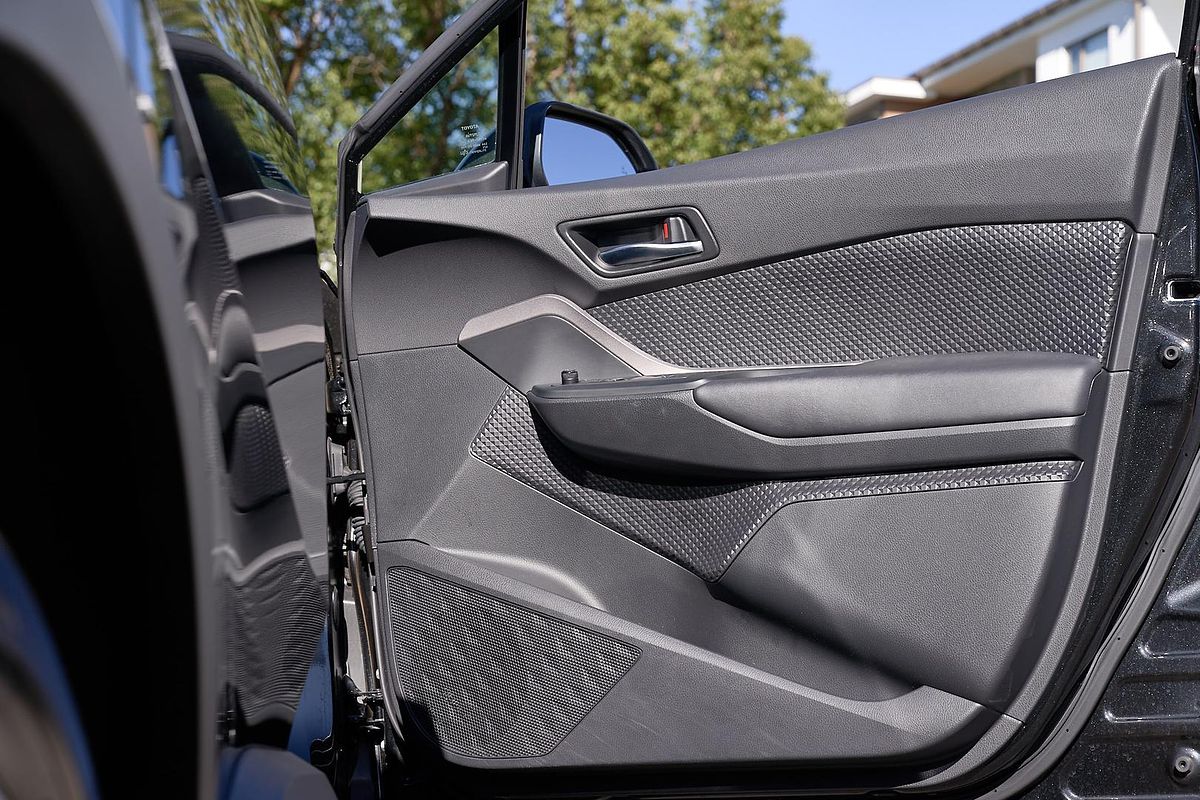 2023 Toyota C-HR GXL NGX10R