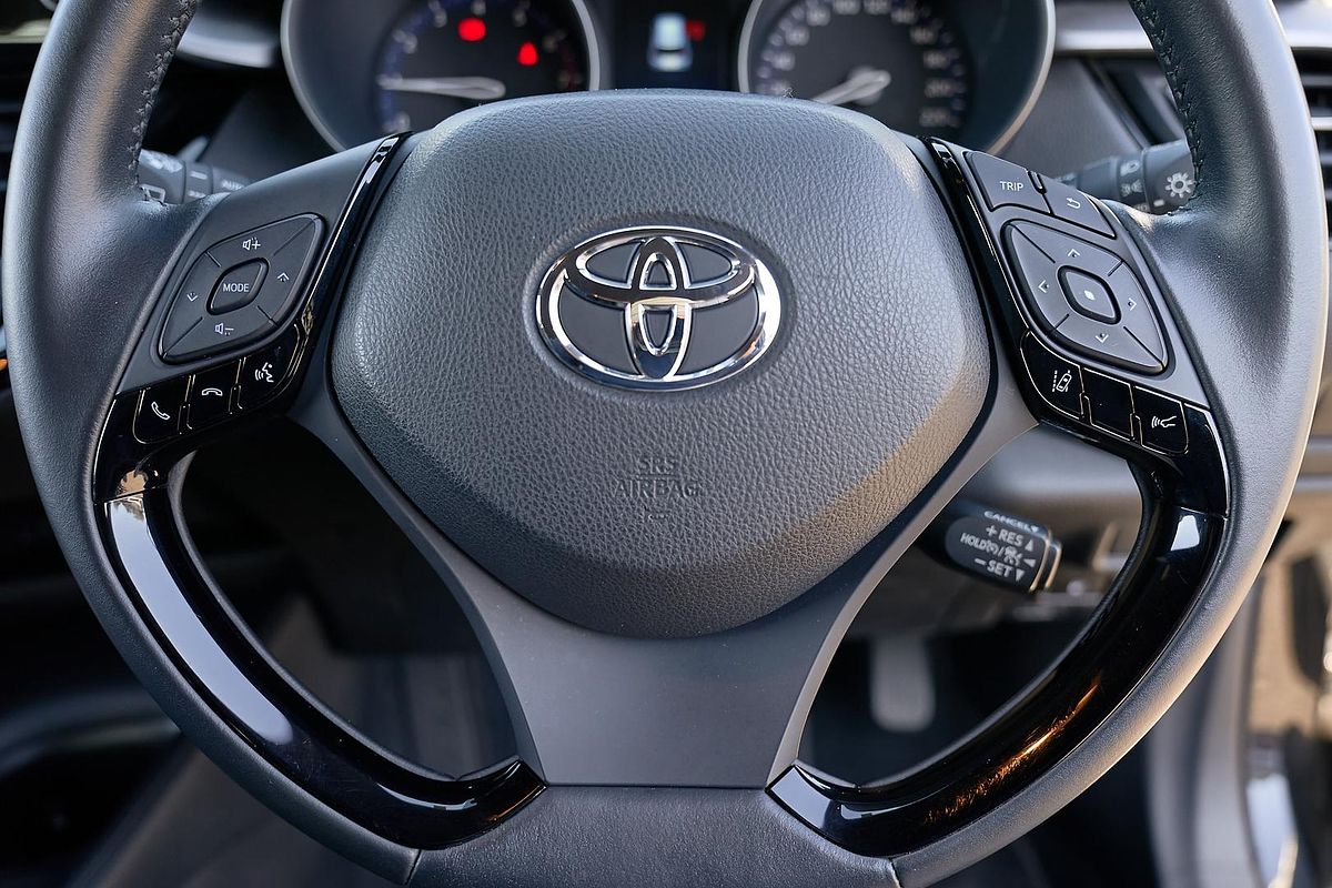 2023 Toyota C-HR GXL NGX10R