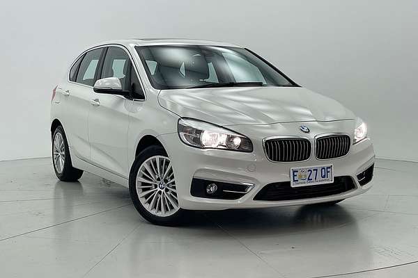 2015 BMW 2 Series 218i Sport Line F45