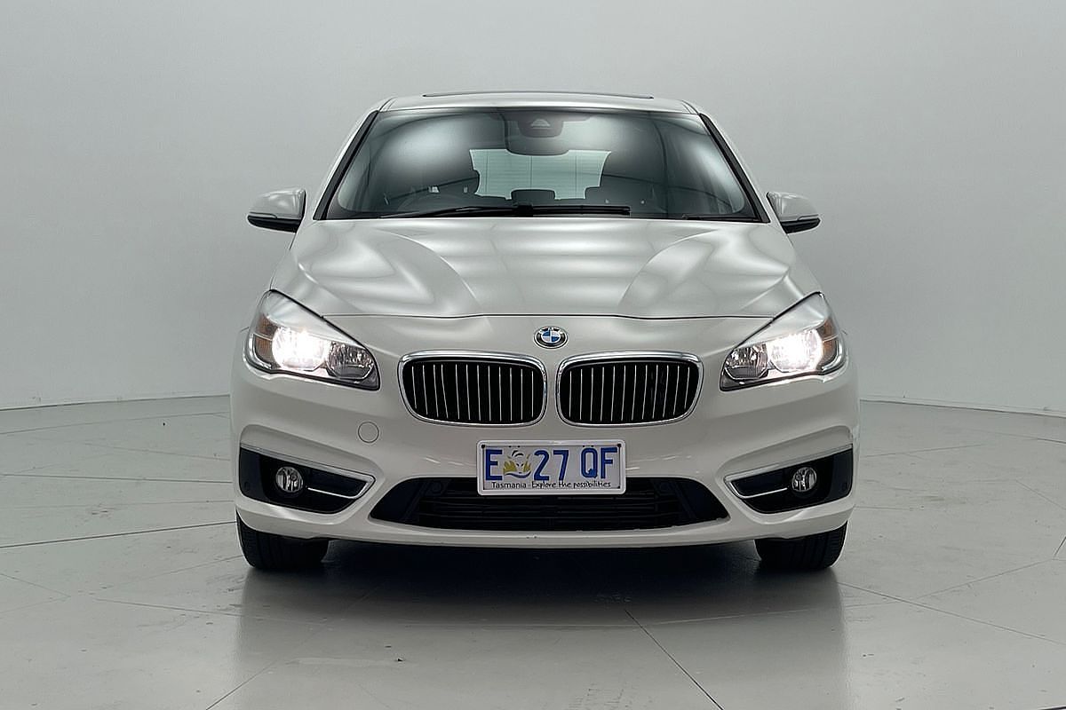 2015 BMW 2 Series 218i Sport Line F45