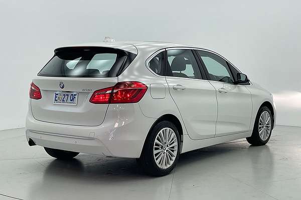 2015 BMW 2 Series 218i Sport Line F45
