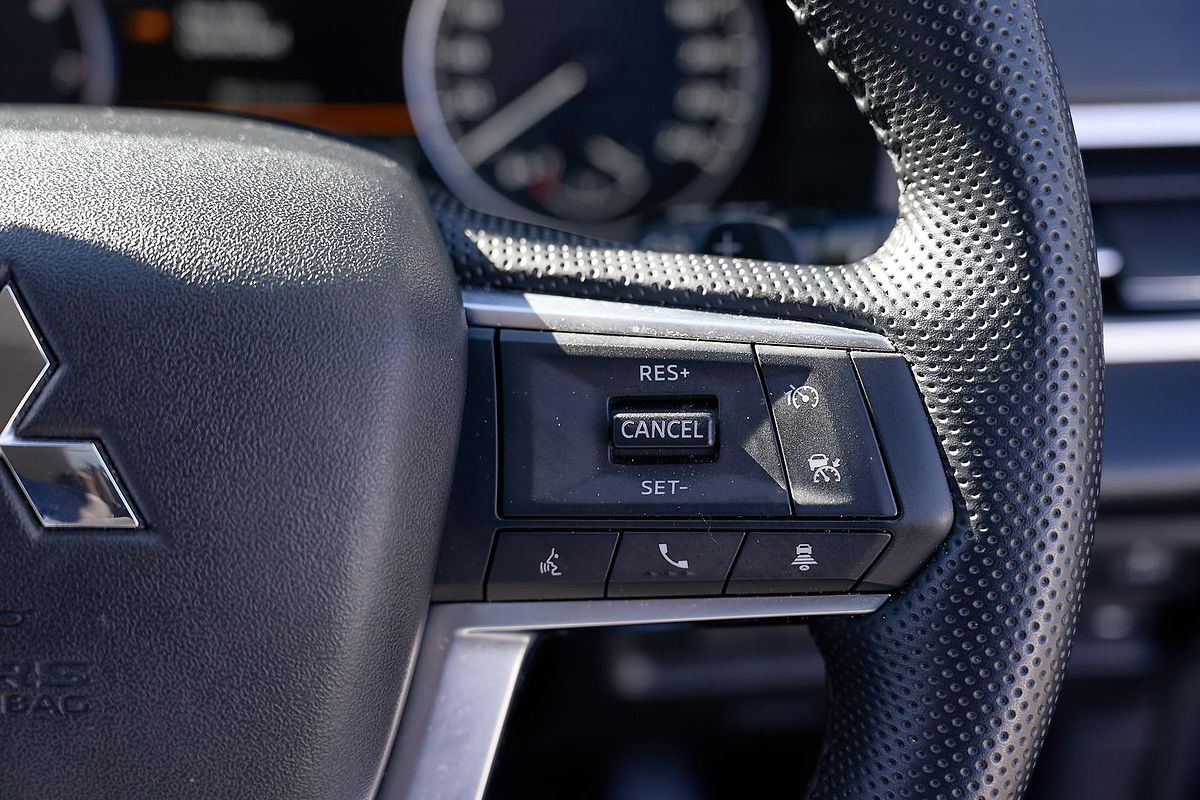 2024 Mitsubishi Outlander LS ZM