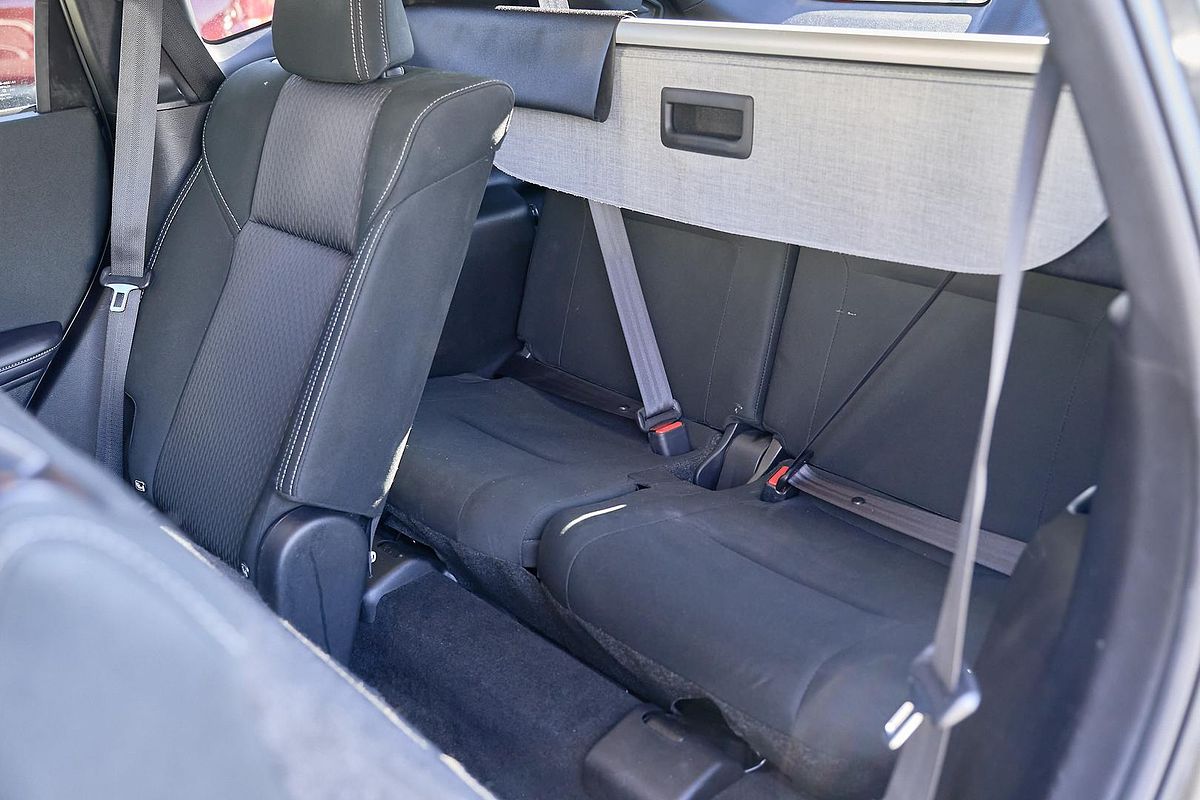 2024 Mitsubishi Outlander LS ZM