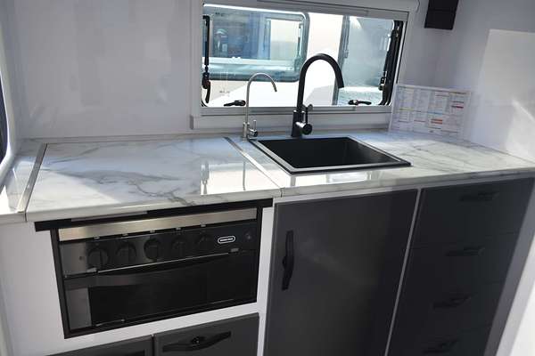 2025 Snowy River SRT18F 2 Bunks MY24