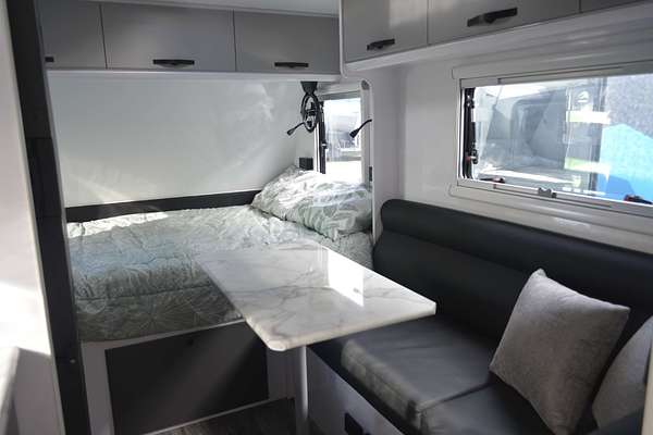 2025 Snowy River SRT18F 2 Bunks MY24