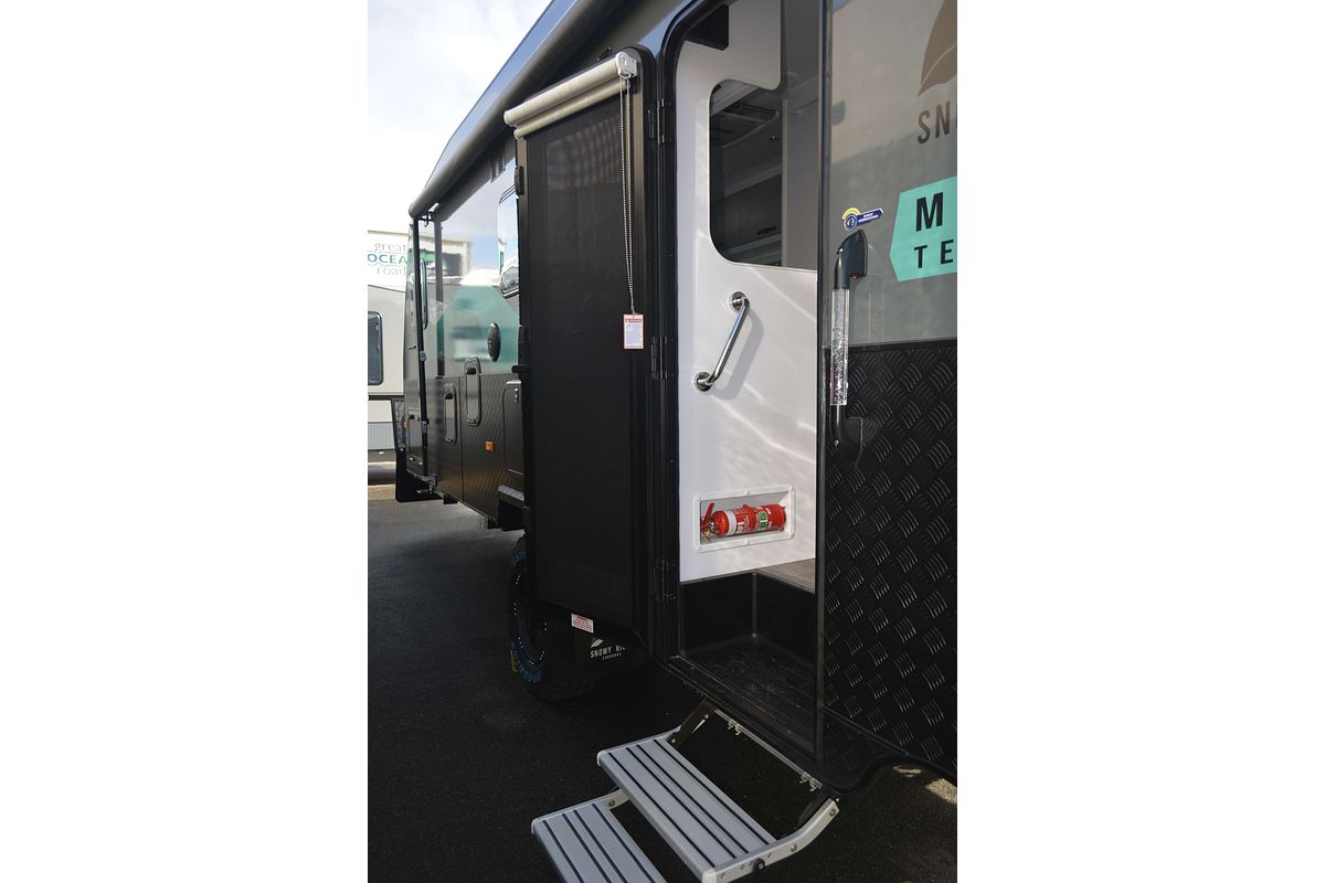 2025 Snowy River SRT18F 2 Bunks MY24