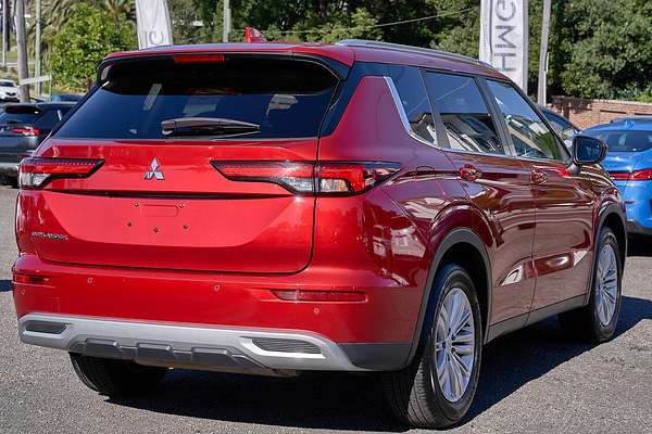 2024 Mitsubishi Outlander LS ZM