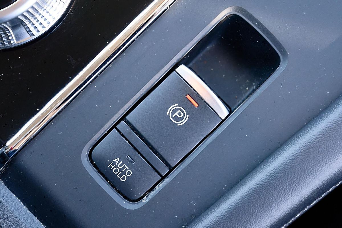 2024 Mitsubishi Outlander LS ZM