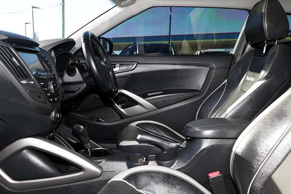 2013 Hyundai Veloster SR Turbo FS2
