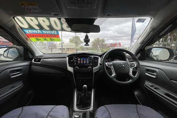 2019 Mitsubishi Triton GLX+ MR 4X4