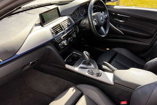 2016 BMW 3 Series 330i Sport Line F30 LCI