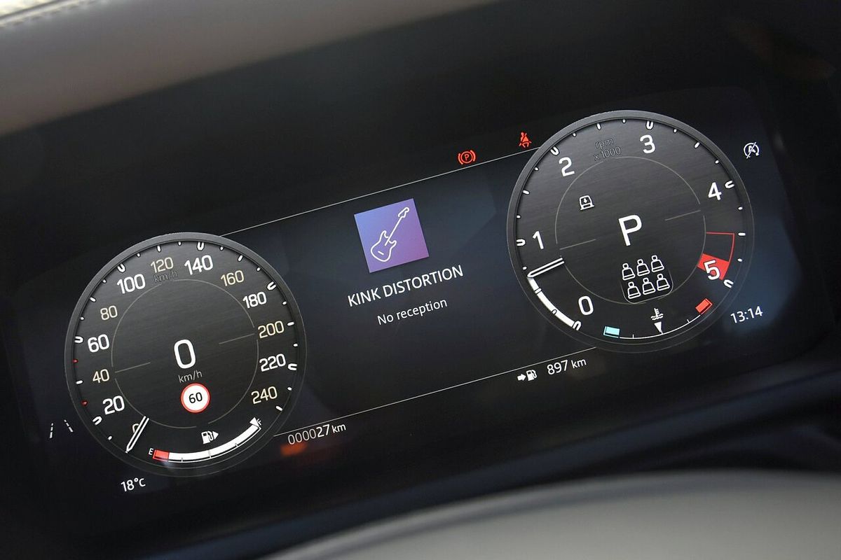 2025 Land Rover Defender 130 D350 X-Dynamic SE L663