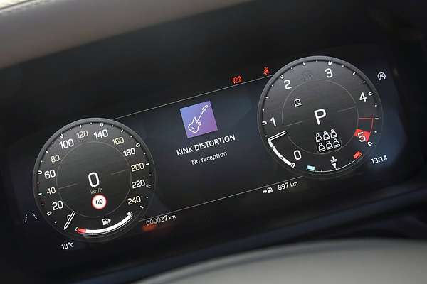2025 Land Rover Defender 130 D350 X-Dynamic SE L663