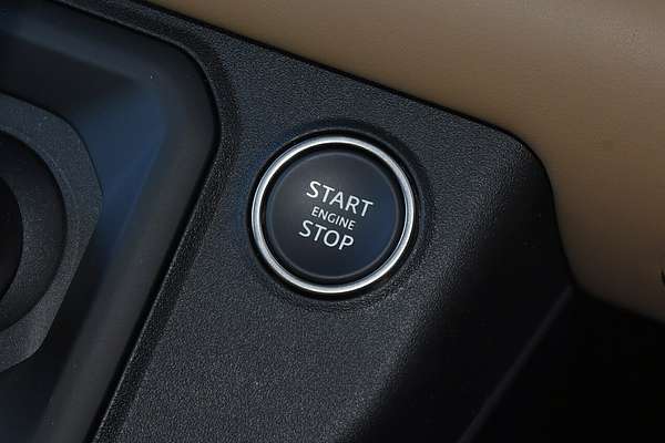 2025 Land Rover Defender 130 D350 X-Dynamic SE L663